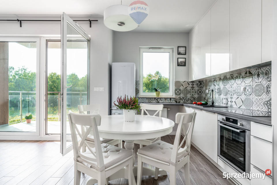 Strzeszyn funkcjonalne eleganckie balkon garaż Poznań