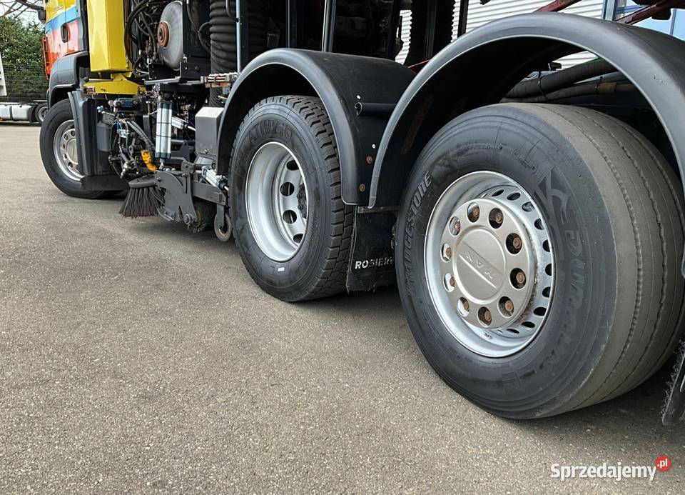 Komunalny Zamiatarka Rok produkcji 2015 Warszawa sprzedam