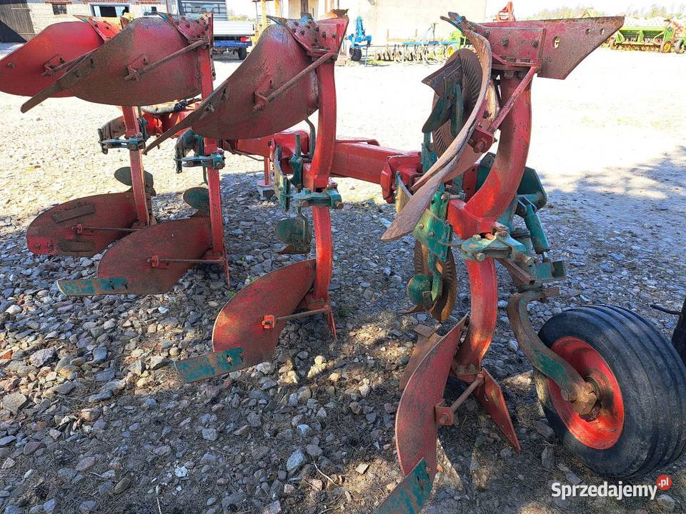 Pług obrotowy KVERNELAND EG 85 vario 4 skiby Kłodawa