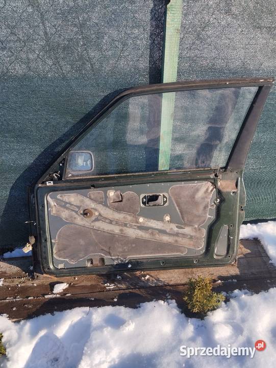 BMW E30 Coupe drzwi błotniki i inne Błotniki