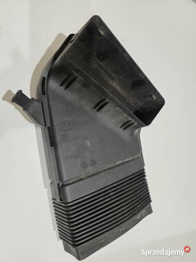 Rura dolotu powietrza Audi a4b6 8E0129617 Rok produkcji 2001 warmińsko-mazurskie Iława