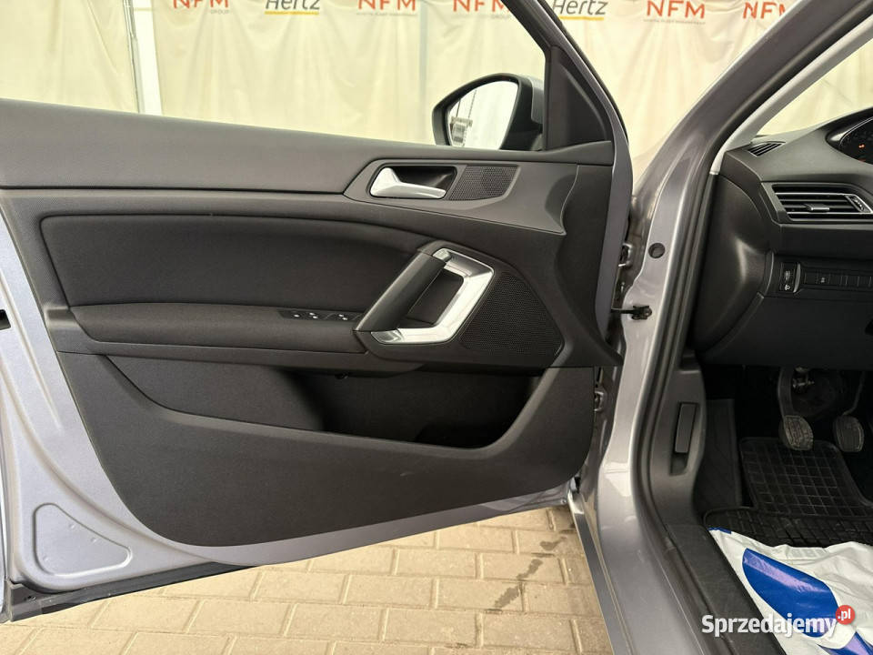 Peugeot 308 SW 15 Bluehdi130 Active Salon światła przeciwmgielne Motoryzacja