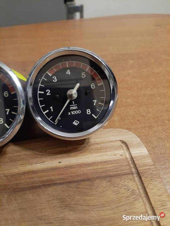 Licznik obrotomierz mzddr Części i akcesoria motocyklowe