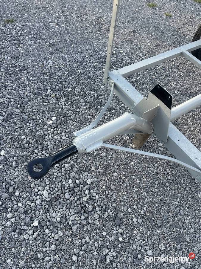 Przyczepka jednoosiowa 240 x 110 nieuszkodzony śląskie Pradła