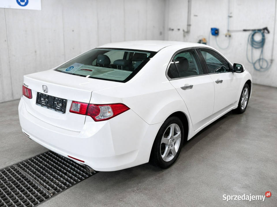 Honda Accord VIII 2008 manualna Sadlno