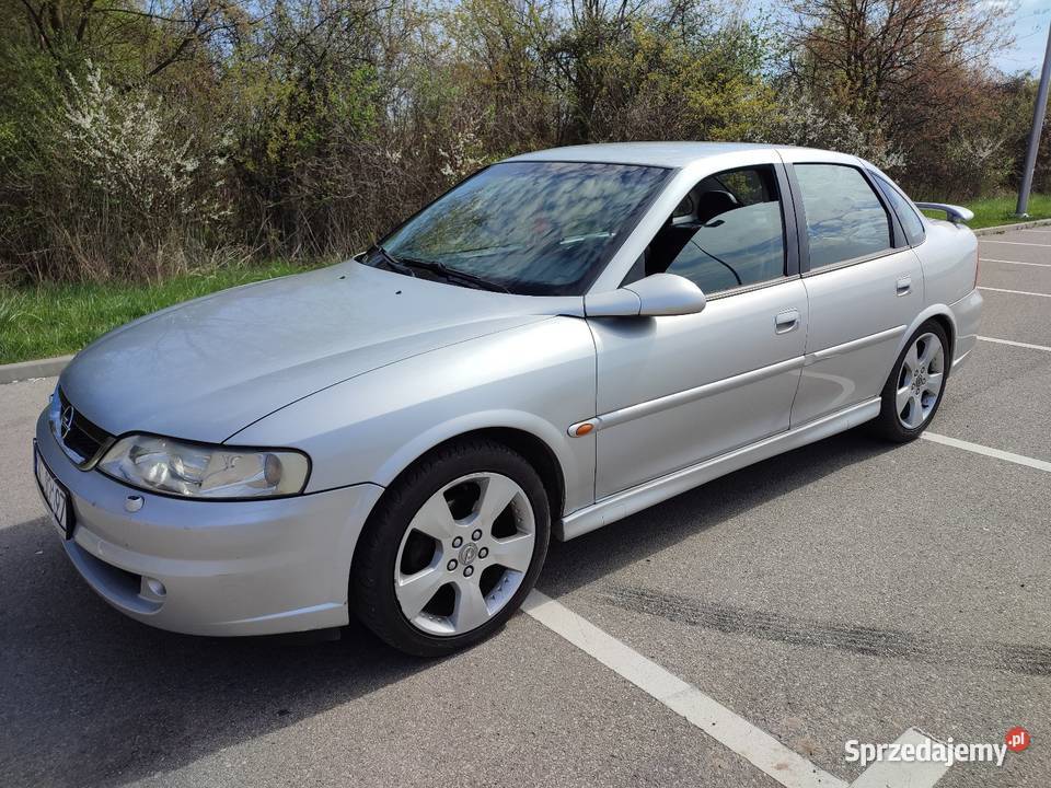Opel Vectra B Zender 18 125 Benzyna ładny stan świętokrzyskie sprzedam