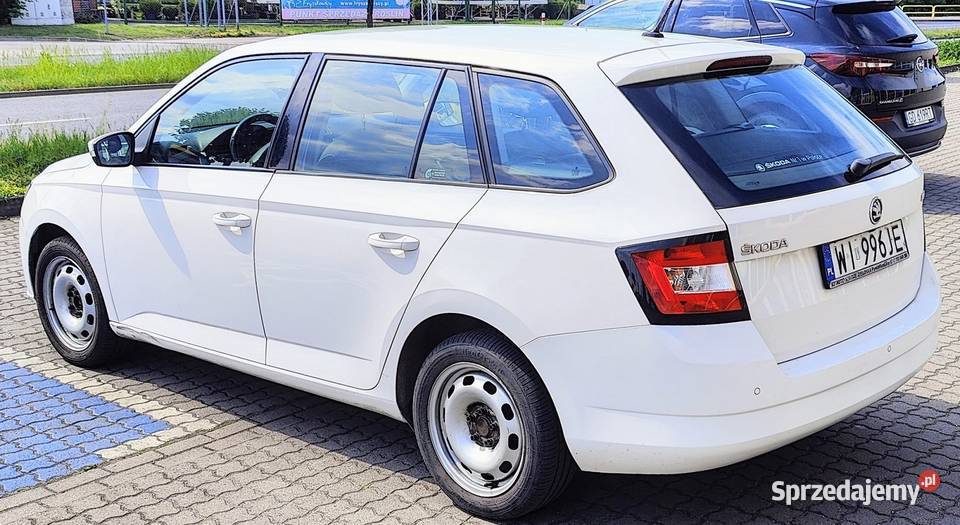 Skoda FABIA 10 MPI Ambition III KOMBI NJ5 Fabia Inowrocław