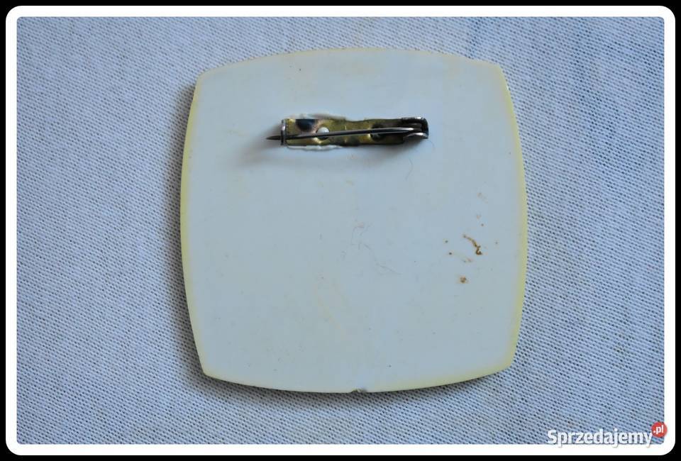 Cztery różne przypinki odznaki stare 1980 1983 Płock