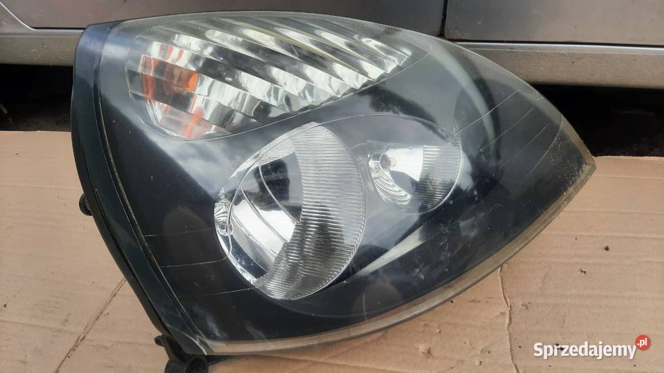 lampa prawa przednia CZARNA Renault Clio II lift