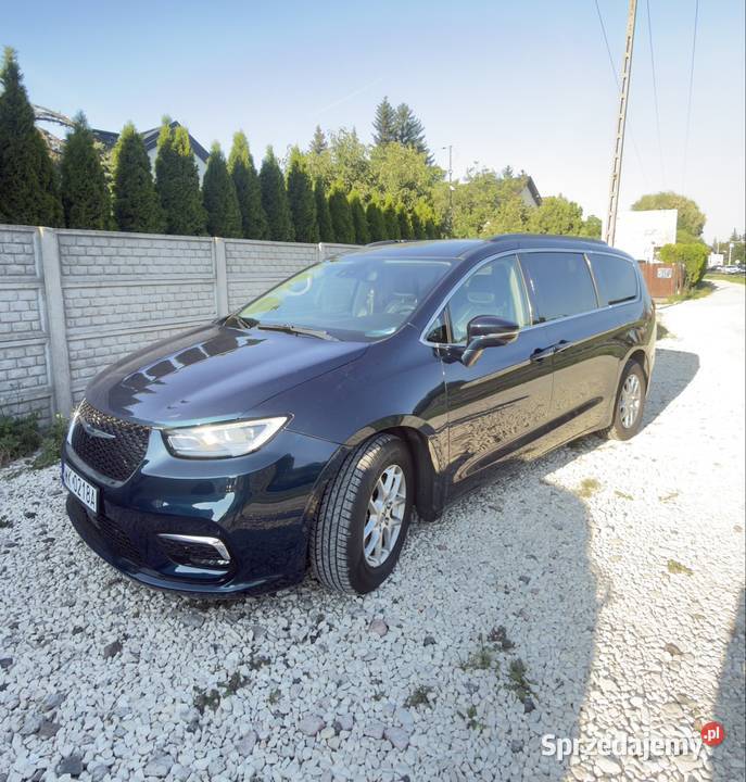Chrysler Pacifica Touring 2022 36 V6 8 osób Warszawa