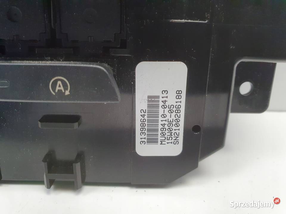 Volvo V40 II PANEL STEROWANIA NAWIEWEM osobowe Chełm