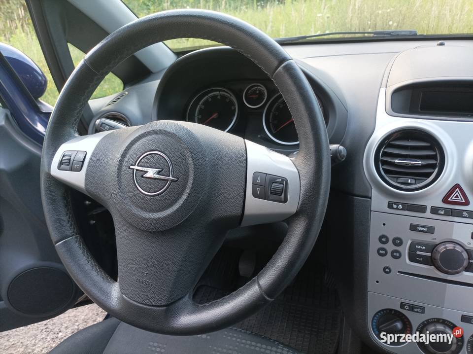 Opel corsa Muzyka z Podgrzfotele sprzedam