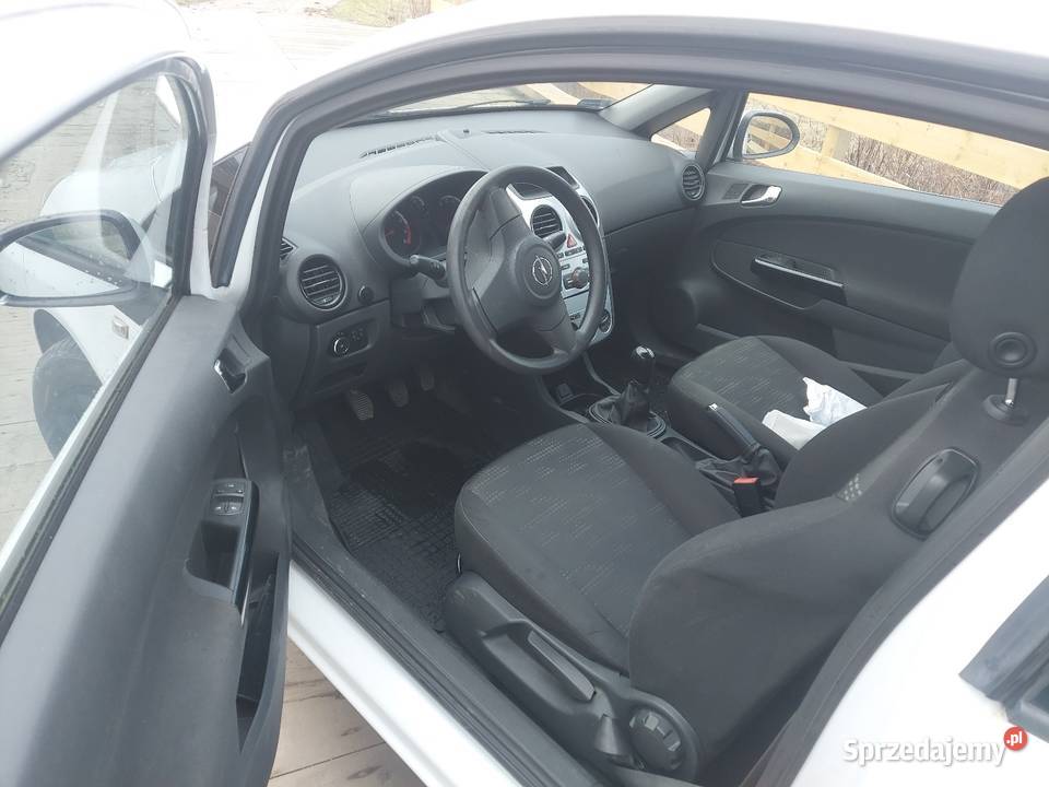 Opel corsa 2014r 12 bęzyna podkarpackie Blizne sprzedam