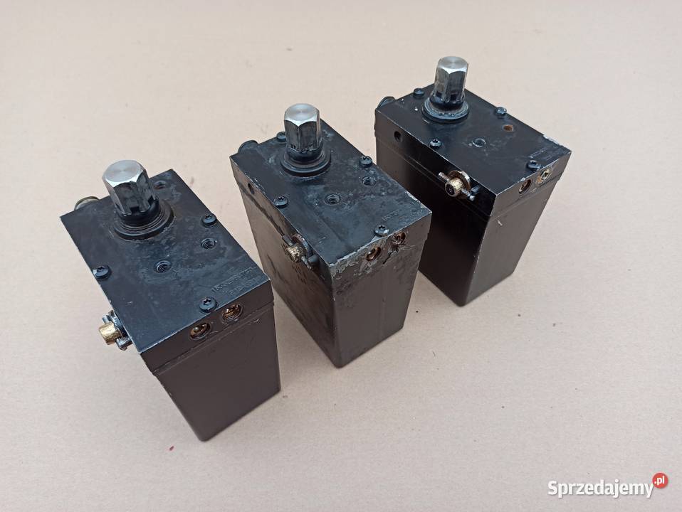 VOLVO FH POMPA PODNOSZENIA PRZECHYŁU KABINY Pozostałe Bieleń