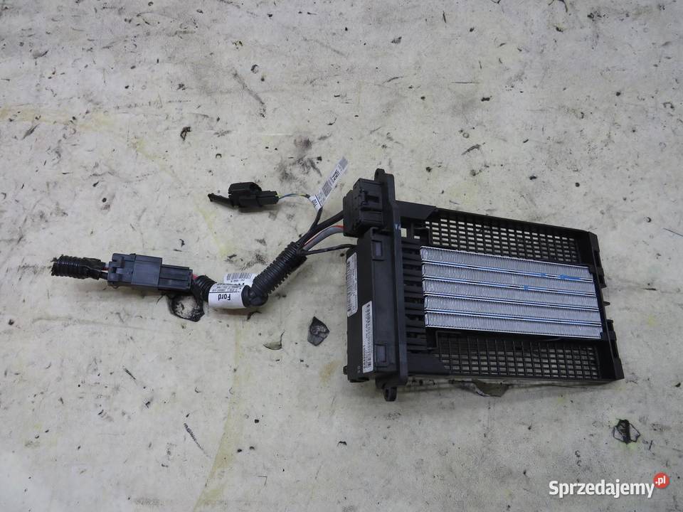 NAGRZEWNICA ELEKTRYCZNA GRZAŁKA FORD KUGA MK2 20 Nagrzewnice