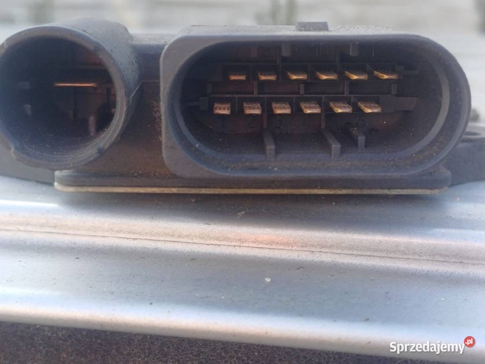 Przekaźnik świec żarowych Mercedes R300 W251 30 osobowe