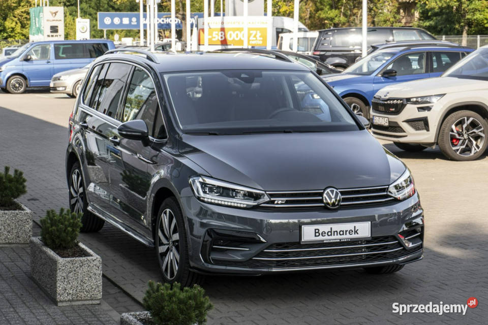 Volkswagen Touran Highline 15 TSI EVO 150 DSG Rok produkcji 2026 Łódź