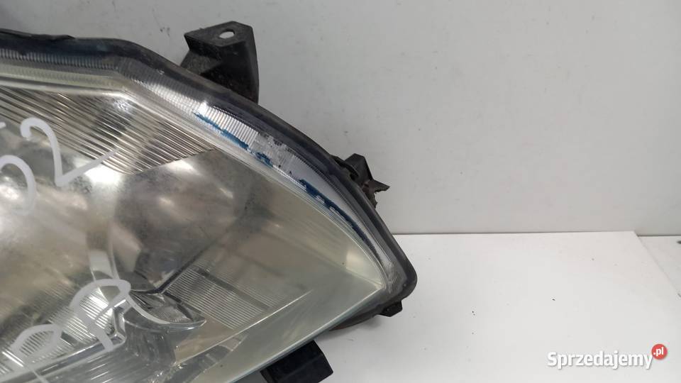 TOYOTA VERSO 20092013 LAMPA PRZÓD PRAWA Zbierkowo
