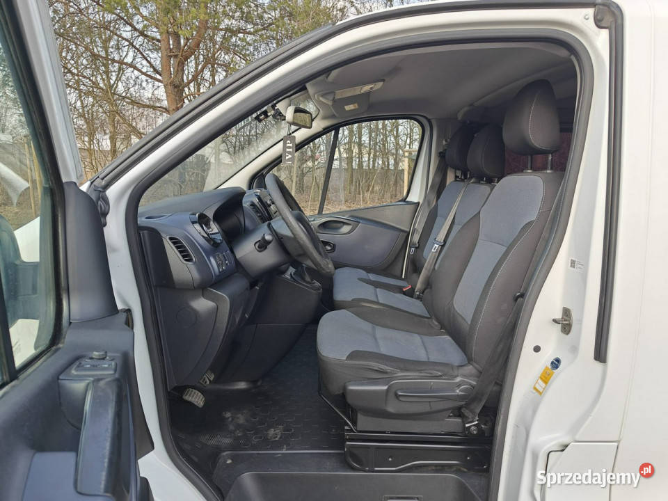 Opel Vivaro 9 osobowy II 20142019 Karczew