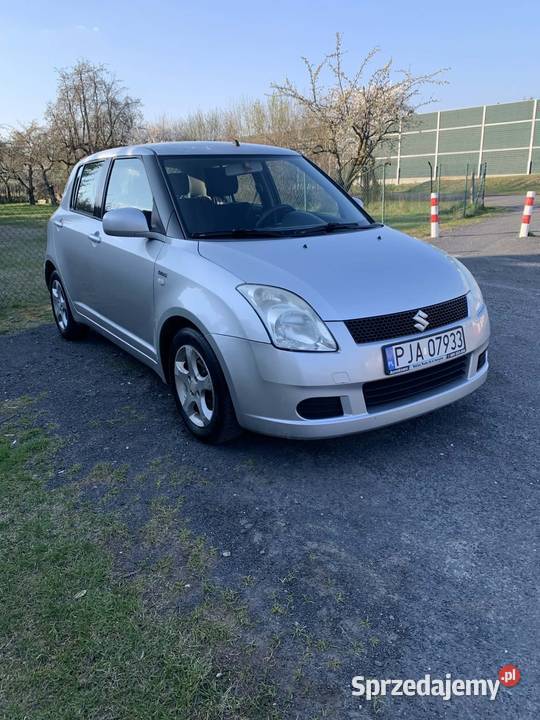 Suzuki swift 13D KLIMA srebrny