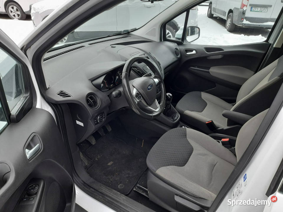 Ford Transit Courier ładny zarejestrowany i Lipiany