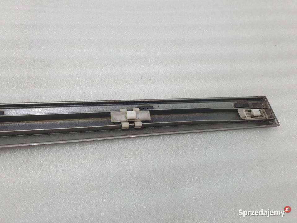 LISTWA DRZWI LEWY PRZÓD MERCEDES W203 2036904962 osobowe
