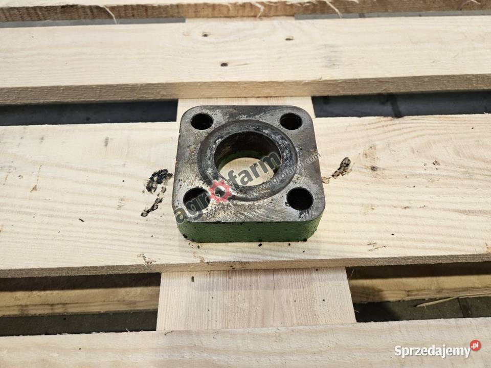 Uchwyt sworznia zwrotnicy John Deere 7800 7700 Byków