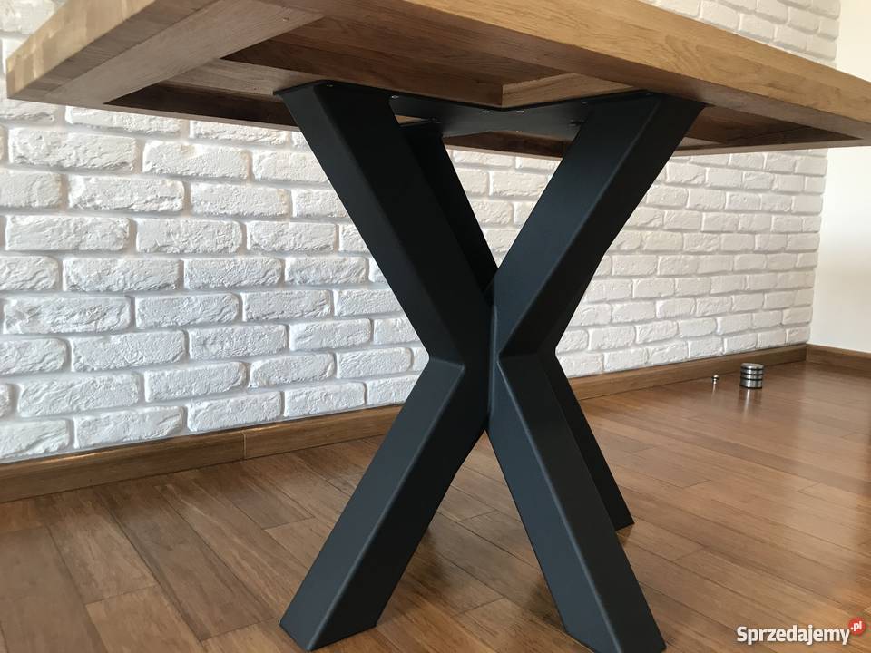 Stół z drewnianym blatem i metalową nogą X w Końskie sprzedam
