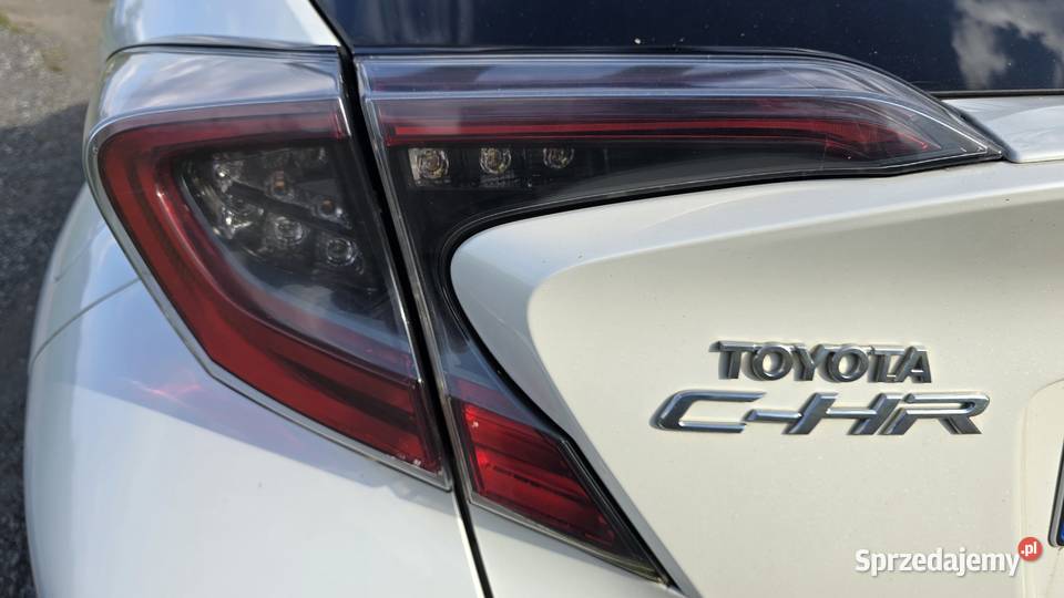 TOYOTA CHR 18 HYBRID nov v CZ JBL Cieszyn