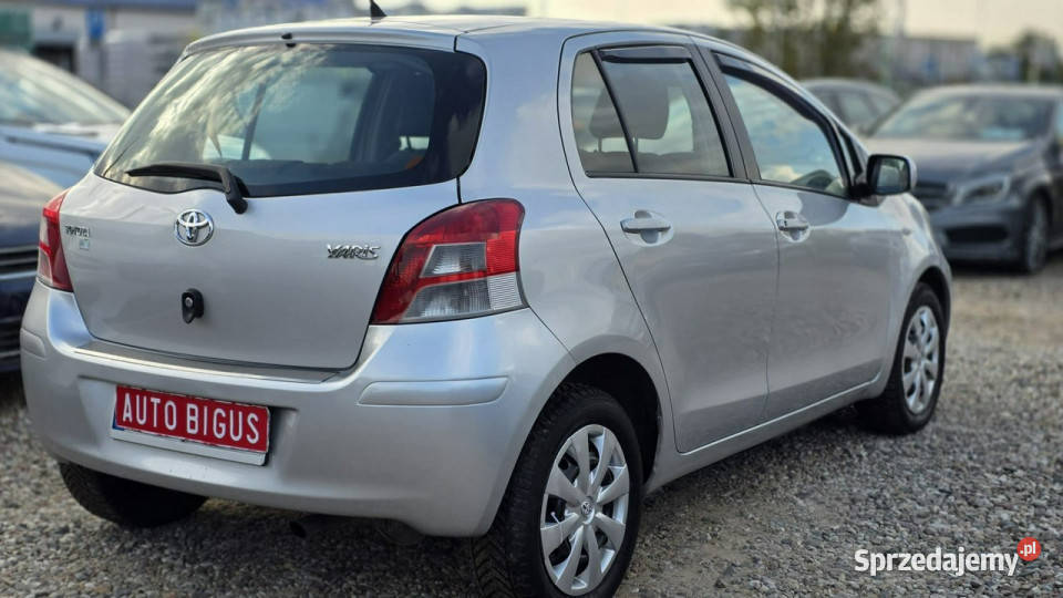 Toyota Yaris klima salon polska super stan II gniazdo AUX Lębork
