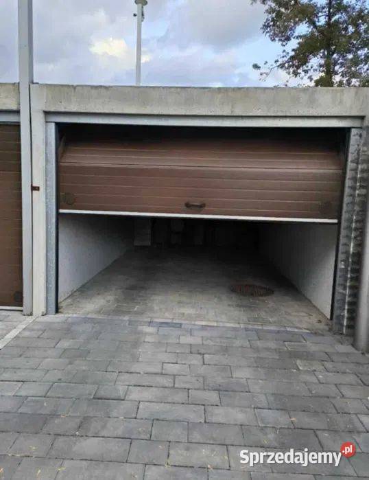Garaże Betonowe z Bramą Dąbrowa Górnicza 6 sztuk sprzedam