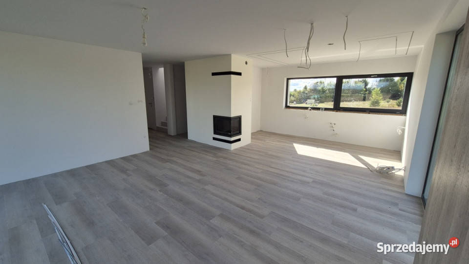 Dom na sprzedaż 130 garaż na Kaszubach 1040m2 Mściszewice