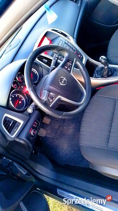 Opel astra j 14 turbo Sports tourer niebieski Makowlany