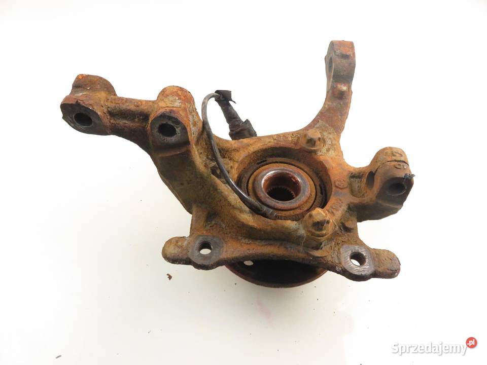 ZWROTNICA PRZEDNIA PRAWA OPEL ZAFIRA B 22 Piasty i łożyska kół