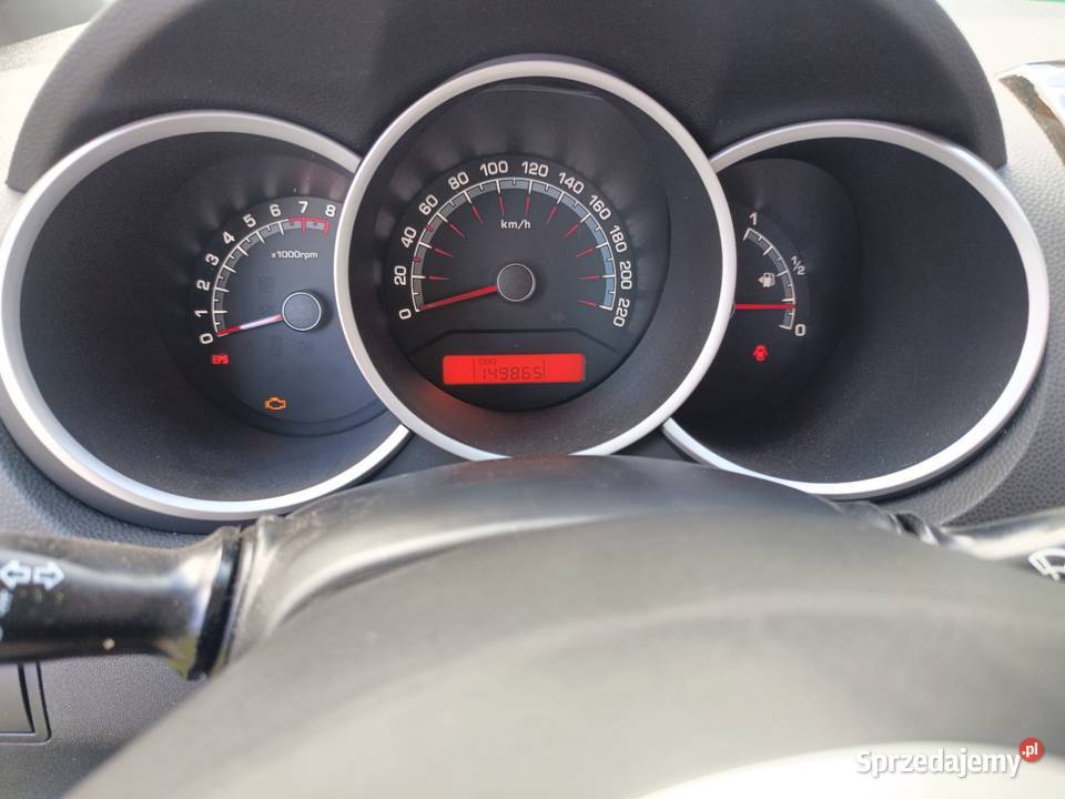 Kia Venga 16 benzyna bogate wyposażenie mały 1600cm3 Bełchatów