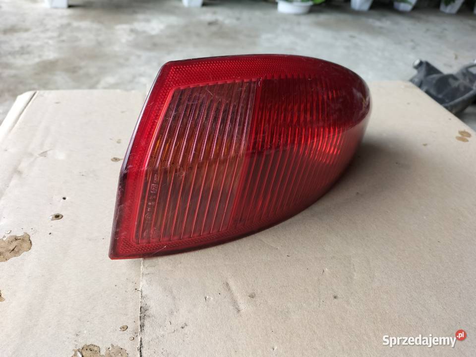 Alfa Romeo 147 LAMPA TYLNA TYŁ PRAWA lubelskie Kamień-Kolonia