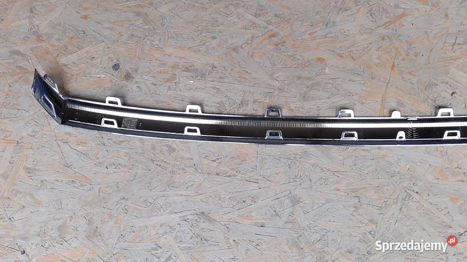 VW CRAFTER II LISTWA CHROM ZDERZAKA PRZÓD