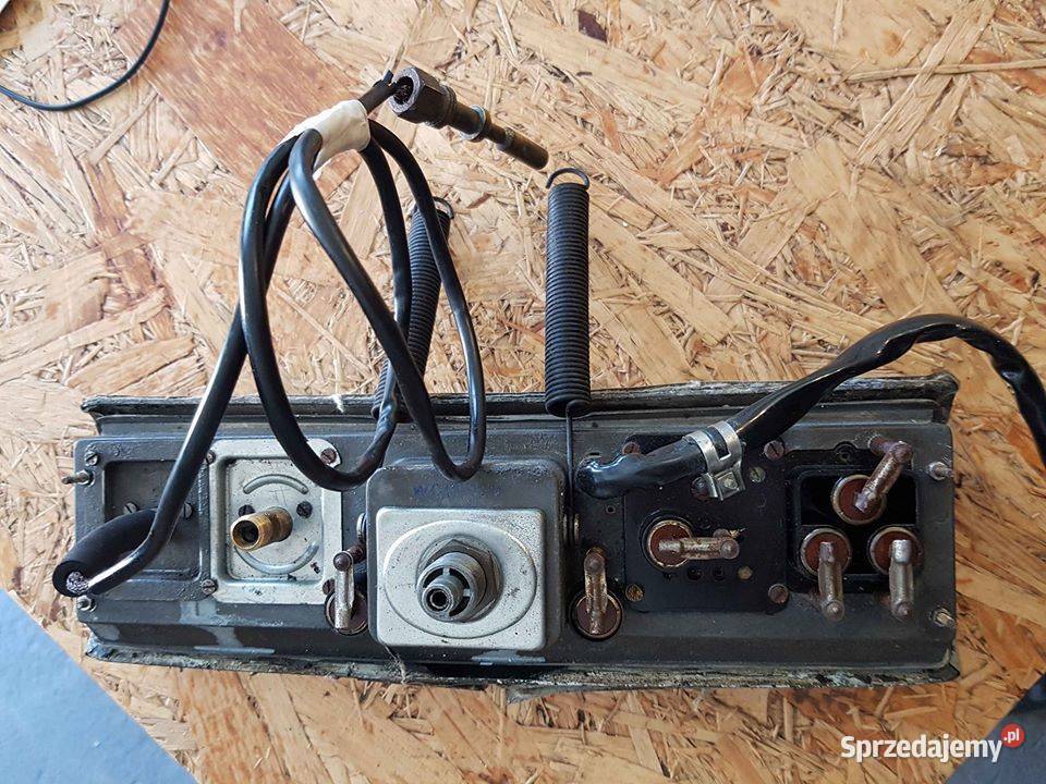 mercedes ponton licznik Rok produkcji 1960 Wyposażenie wnętrza Tarnowskie Góry