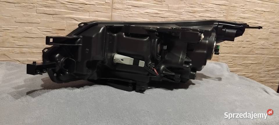 Lampa prawa przód Nissan Qashqai J11 rogue Lampy przednie Zamość
