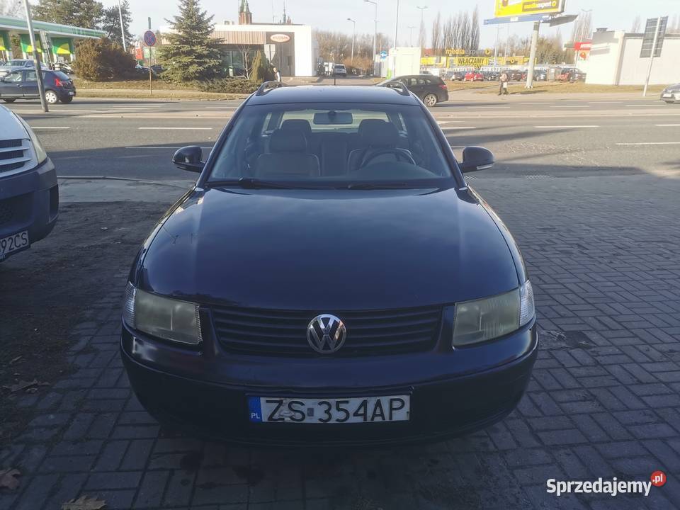 Volkswagen Passat B5 IMPORT WŁOCHY 18t nieuszkodzony Łódź