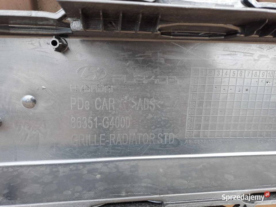 Atrapa Grill Hyundai i30 III PDe 2016 86351G4000 Rok produkcji 2017 Łódź