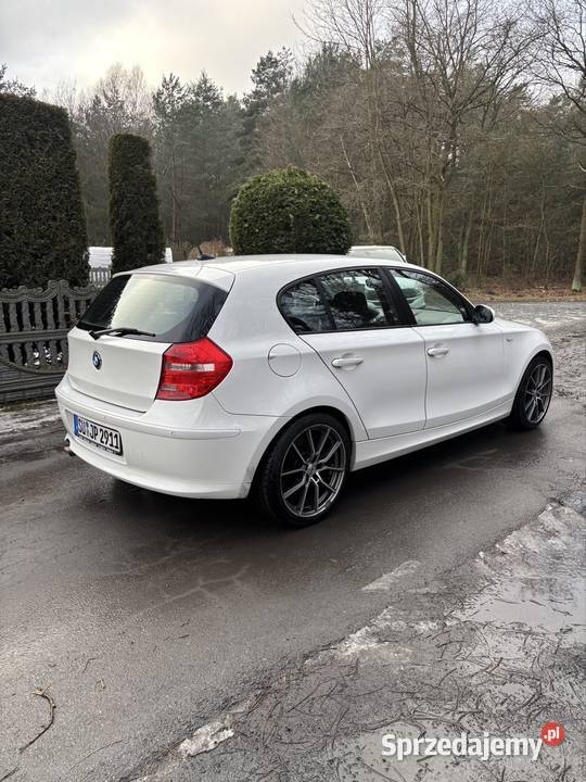 BMW E87 2009r 20d biały Seria 1