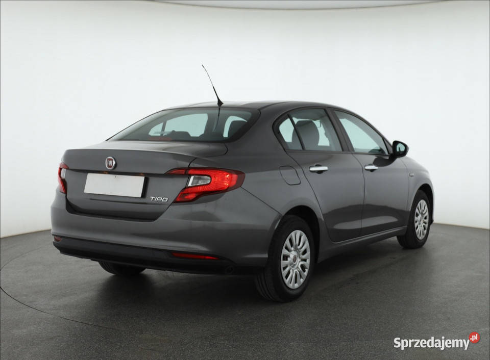 Fiat Tipo 14 16V Rok produkcji 2017 Piaseczno