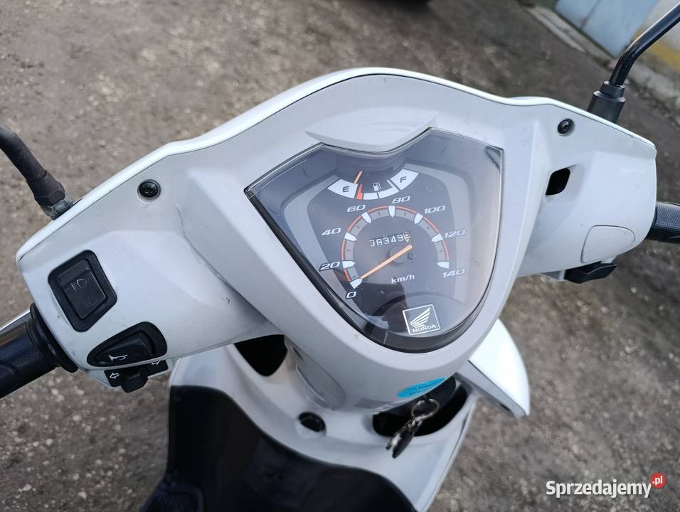 Honda Vision 2011r nieuszkodzony Korzeszynek sprzedam