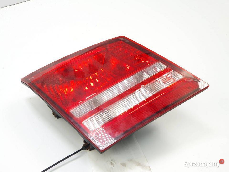 LAMPA W KLAPE LEWA DODGE JOURNEY 04806369AB Lipno sprzedam
