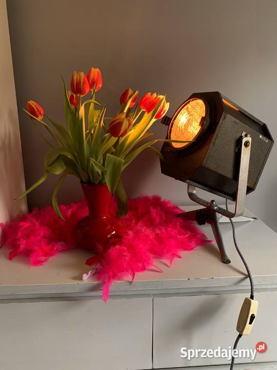 Lampa reflektor teatralny z okresu PRL Vintage Lampy