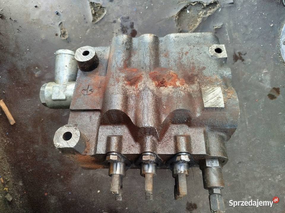 Rozdzielacz hydrauliczny wózek widłowy bułgar Iłża