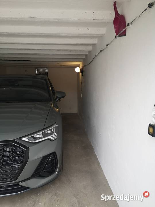 Garażmagazyn murowany w BielskuBiałej do