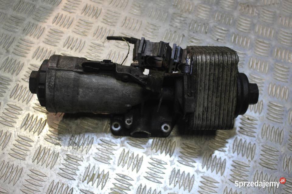 PODSTAWA OBUDOWA FILTRA OLEJU VW PASSAT B6 20 osobowe