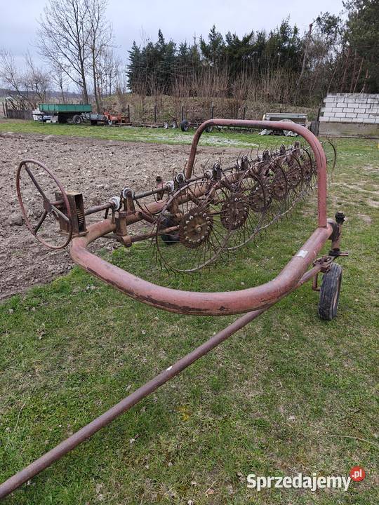 Zgrabiarka 7 gwiazdowa Agromet Z2112 Zgrabiarki i przetrząsacze Wawrowo